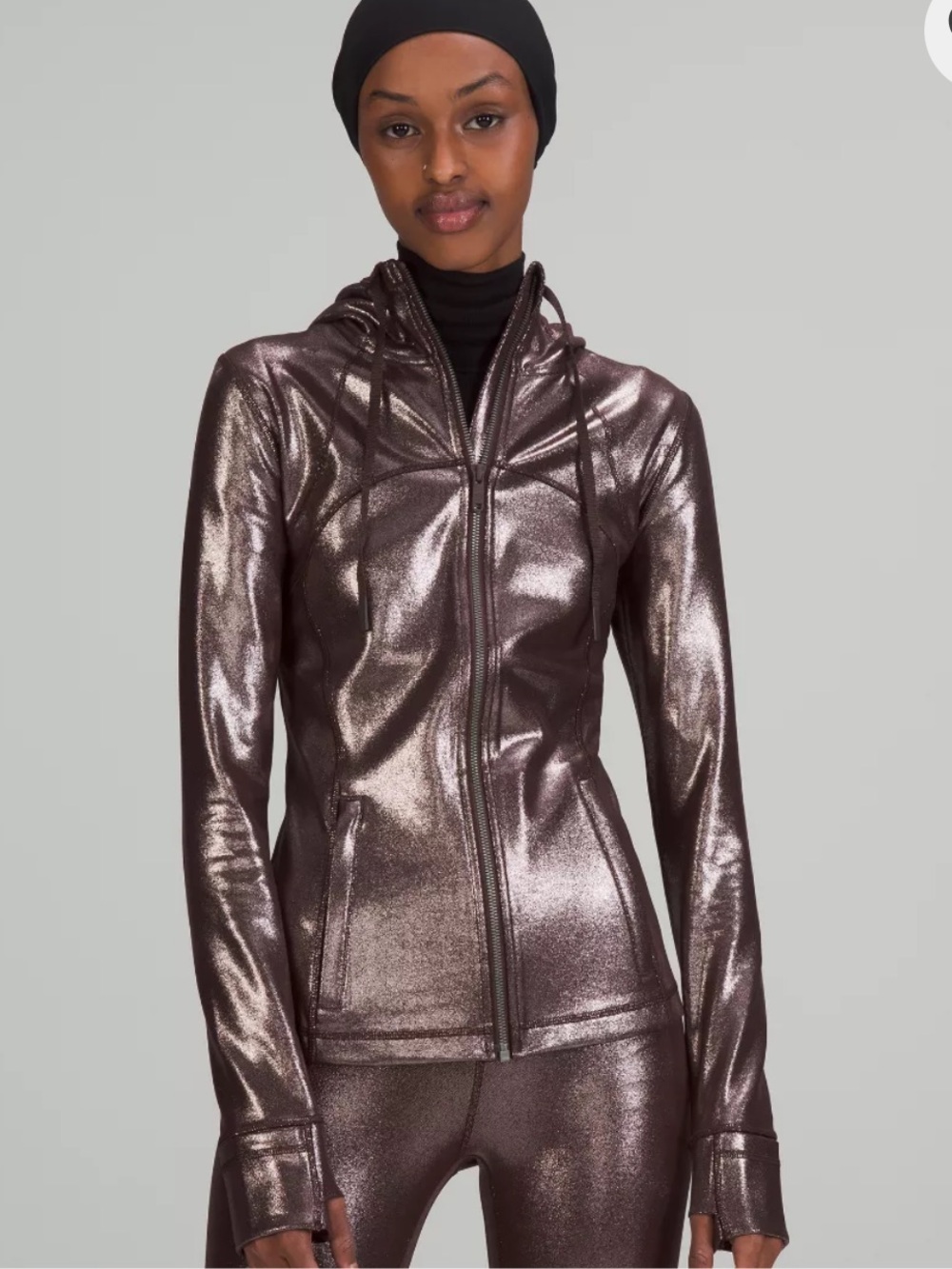 Like new lululemon hooded Define Jacket in shine